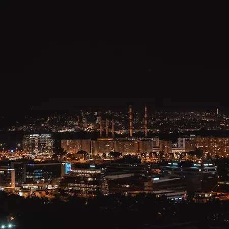 Escape - Genex Апартаменты *